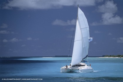 sailing, cruising, multihulls under sails