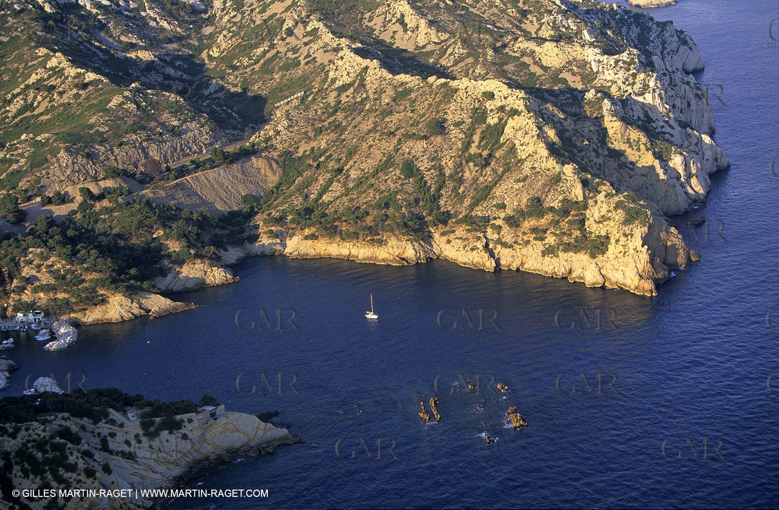 Méjean creek - Blue Coast
