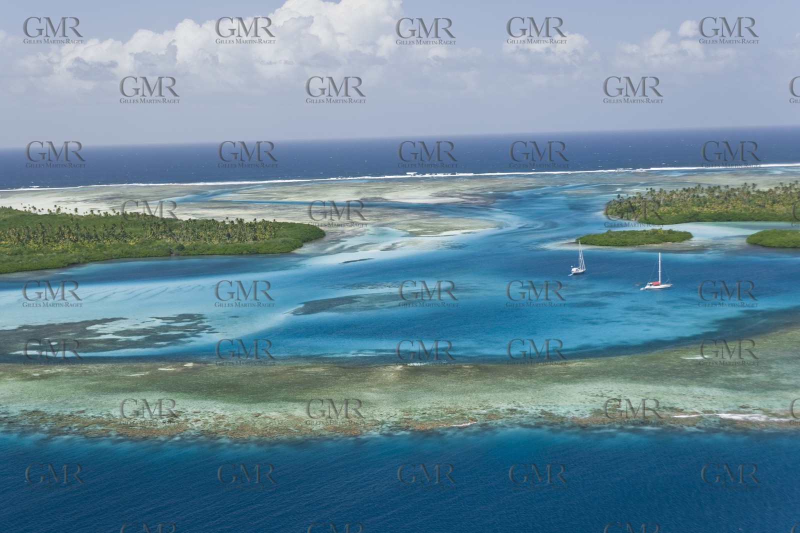 01 02 2008 - San Blas Archipelago (Panama) - Motor Yacht Senses