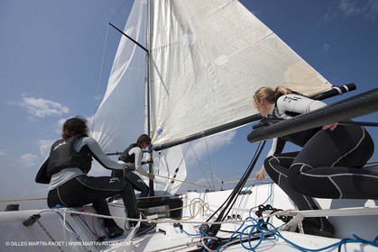 20 04 2010 - Hyères (FRA,83) - SOF 2010 - Zhik Team - women Match Racing - Leroy Pruvot  Bertrand
