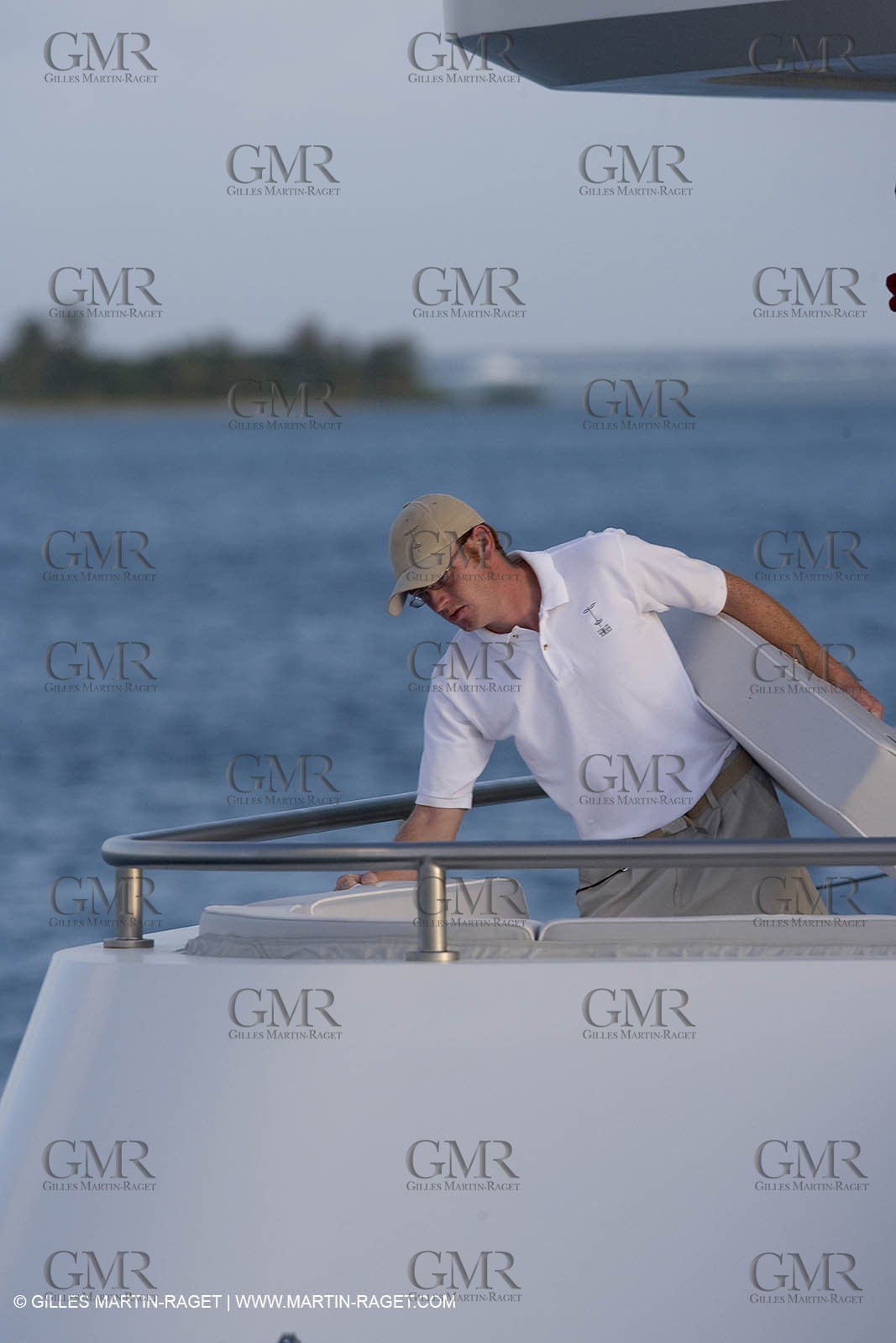 01 02 2008 - San Blas Archipelago (Panama) - Motor Yacht Senses