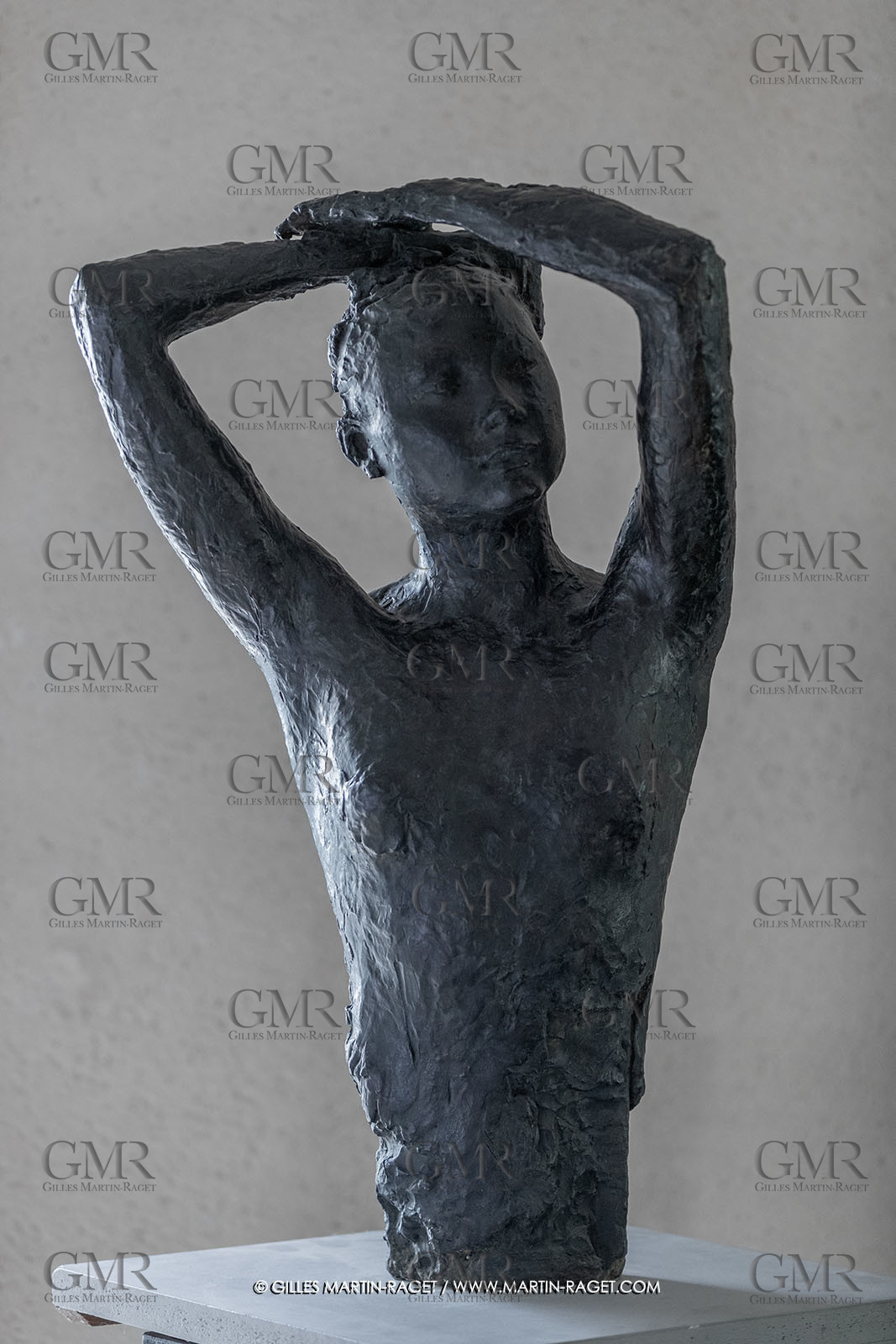 01 06 2023, St Rémy de Provence, Oeuvre de Germaine Richier, Sava Alexandra 1944, bronze patiné foncé, Exemplaire d'exposition, fondeur : Susse, Paris, 82,5 x 50 x 37 cm, collection famille Germaine Richier
