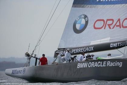 29 04 2007-Valencia (Spain)- 32nd America's Cup - Louis Vuitton Cup - RR2 - Day1 - BMW ORACLE Racing