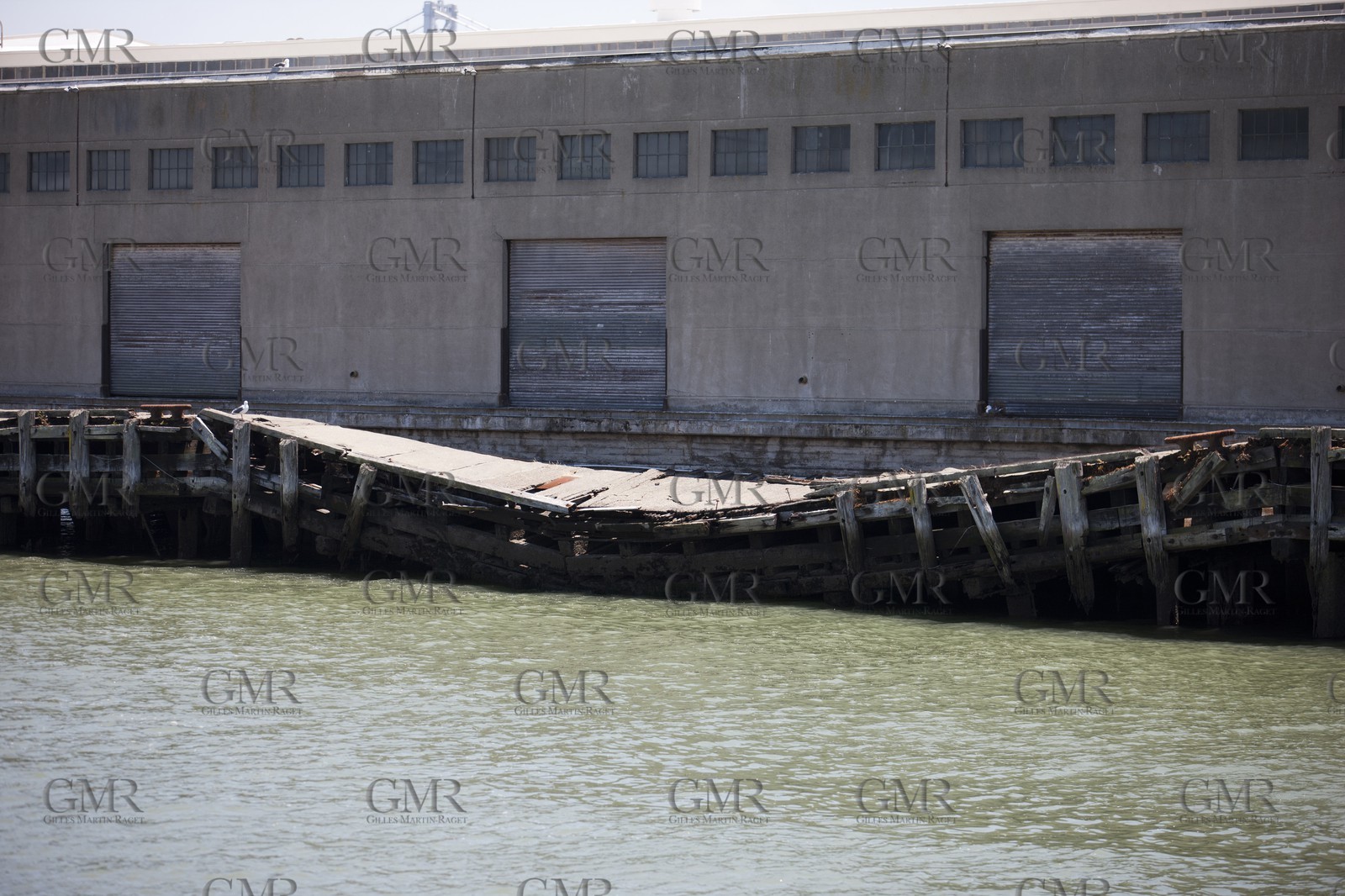 07 06 2011 - San Francisco (USA,CA) - 34th America's Cup - Event sites -  The Piers in their state of origin - Pier 19