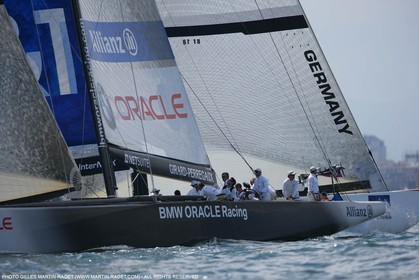 29 04 2007-Valencia (Spain)- 32nd America's Cup - Louis Vuitton Cup - RR2 - Day1 - BMW ORACLE Racing