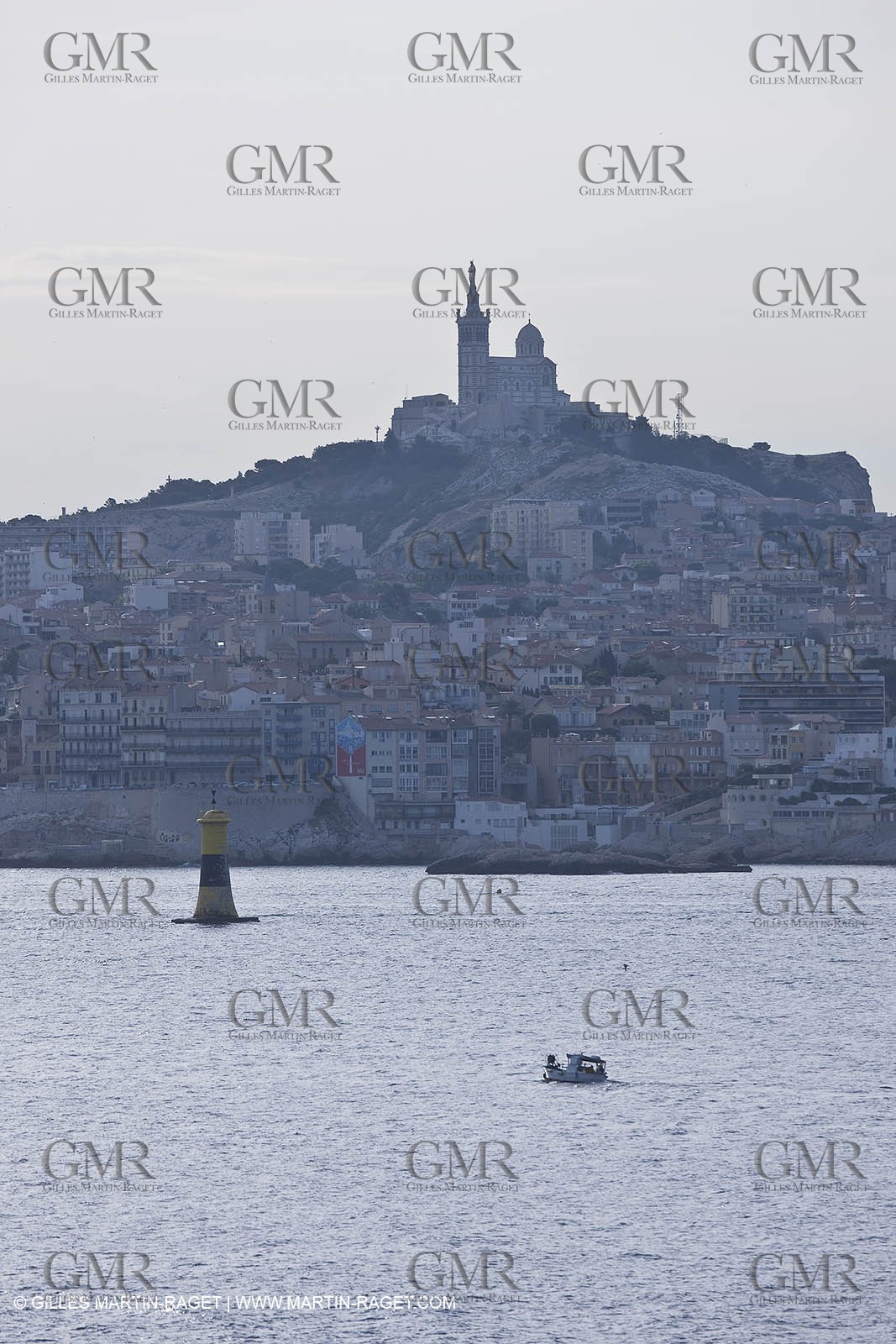 20 06 2008 - Marseille (FRA, 13) - Cruising among the local islands and creeks