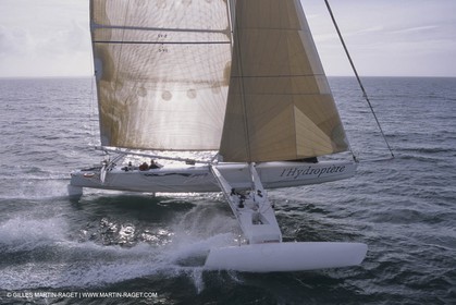 Sailing, Overall speed record attempt, L'Hydroptère
