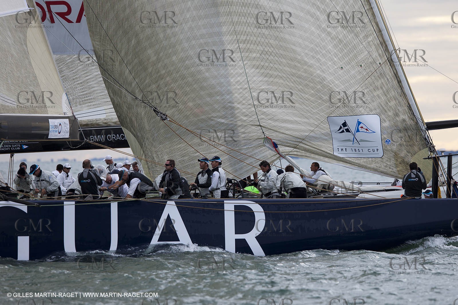 04 08 2010 - Cowes (UK, IOW) - The 1851 Cup -  BMW ORACLE Racing - Day 2.