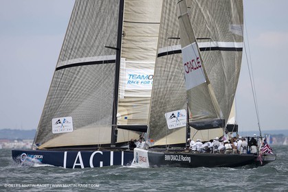 02 08 2010 - Cowes (UK, IOW) - The 1851 Cup -  BMW ORACLE Racing - Training Day.