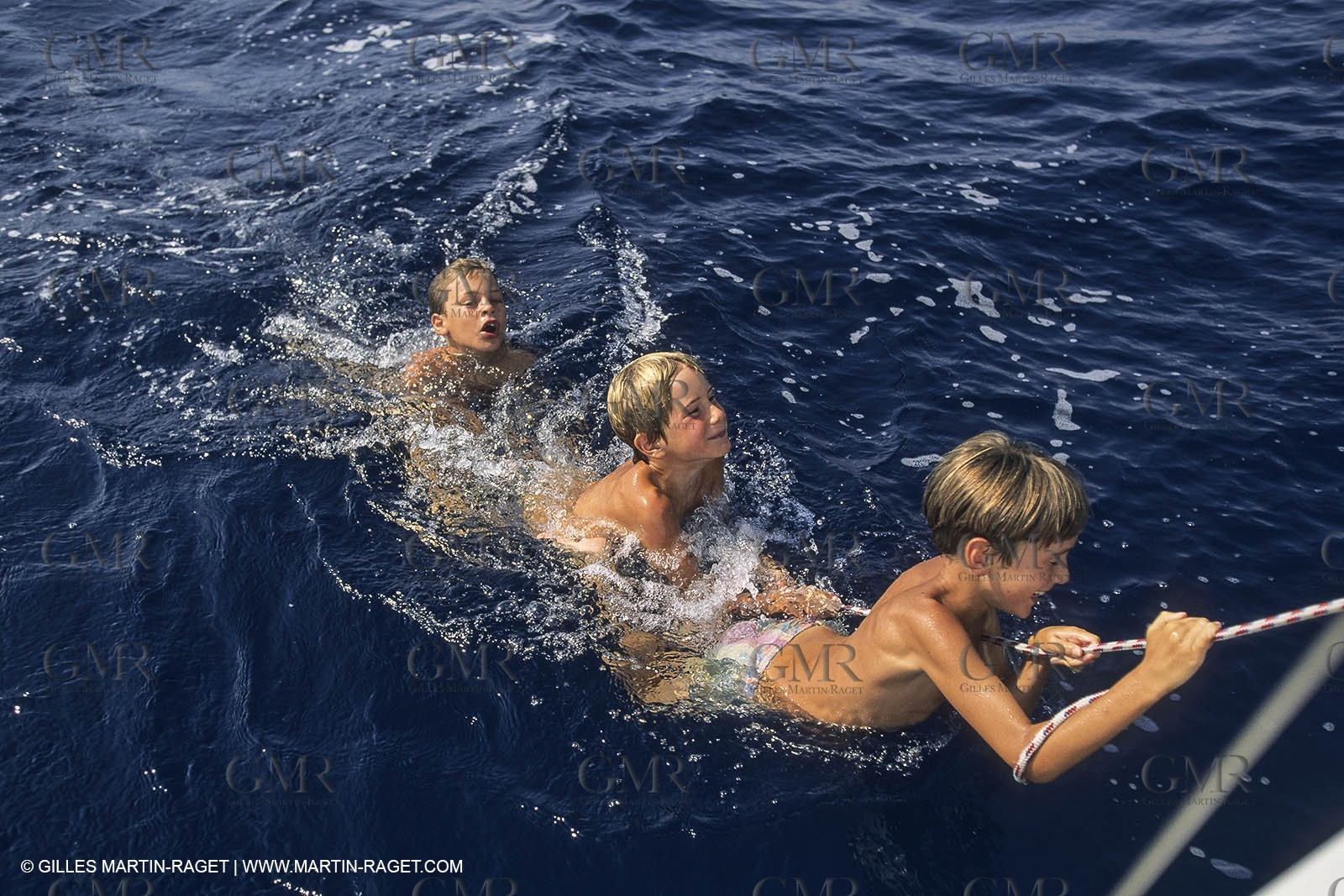 Sailing, cruising, people, children