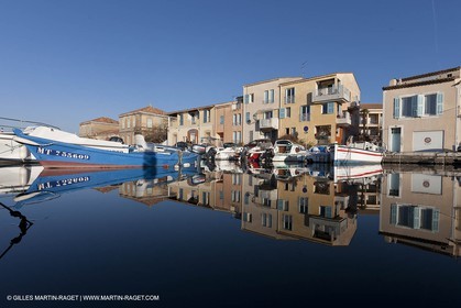 14 03 2012 - Martigues (FRA,13) - neighborhood Le Miroir (the mirror)