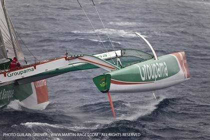 05 14 09 - Marseilles - Mediterranean Record - Groupama 3 - Franck Cammas - G Class - Start from Marseilles to Carthage (Tunisia)