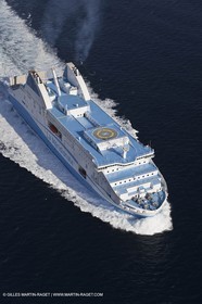 14 01 2012 - Marseille (FRA,13) - Compagnie La Méridionale - le Piana devant Marseille et les Calanques