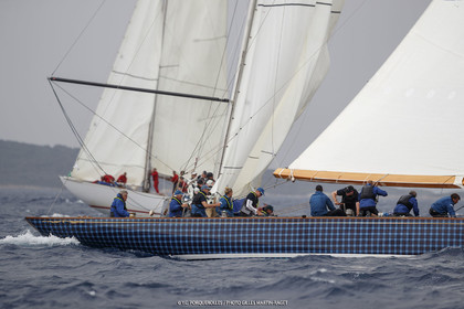 19 06 2024, Porquerolles Island (FRA), Championnat du monde des 12 m JI 2024, Race Day 1