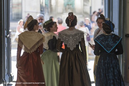 02 06 2014, ARles (FRA,13), Cérémonie de passation des bijoux de la Reine