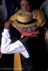 Arlésiennes en costume