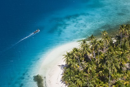 01 02 2008 - San Blas Archipelago (Panama) - Motor Yacht Senses