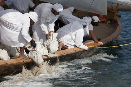 20 11 2010 - Dubai (UAE) - Dubai Louis Vuitton Trophy - Courses de boutres traditionnels pour les équipes engagées