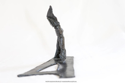 06 03 2016, Marseille (Fra,13), Oeuvre de Germaine Richier, Guerrier n° 7 1955, Bronze patiné foncé, Numéroté 4 8, Fondeur : L. Thinot, Paris, 17,5 x 25 x 17 cm, Collection particulière