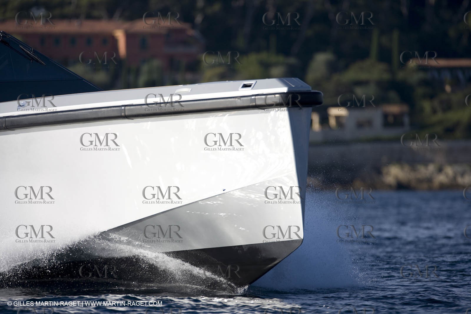 29 09 2007 - St Jean Cap Ferrat - Wally Yachts - Wally Power 70 - Lau Lau