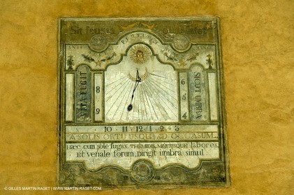 France - Southern Alps - Solar clocks