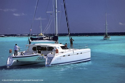 Cruising multihull mooring