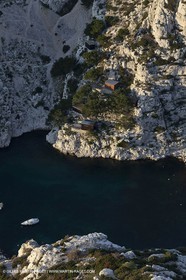 Décember 2009 - Marseille (FRA) - Les Calanques - Morgiou as seen from Sugiton Belvedere