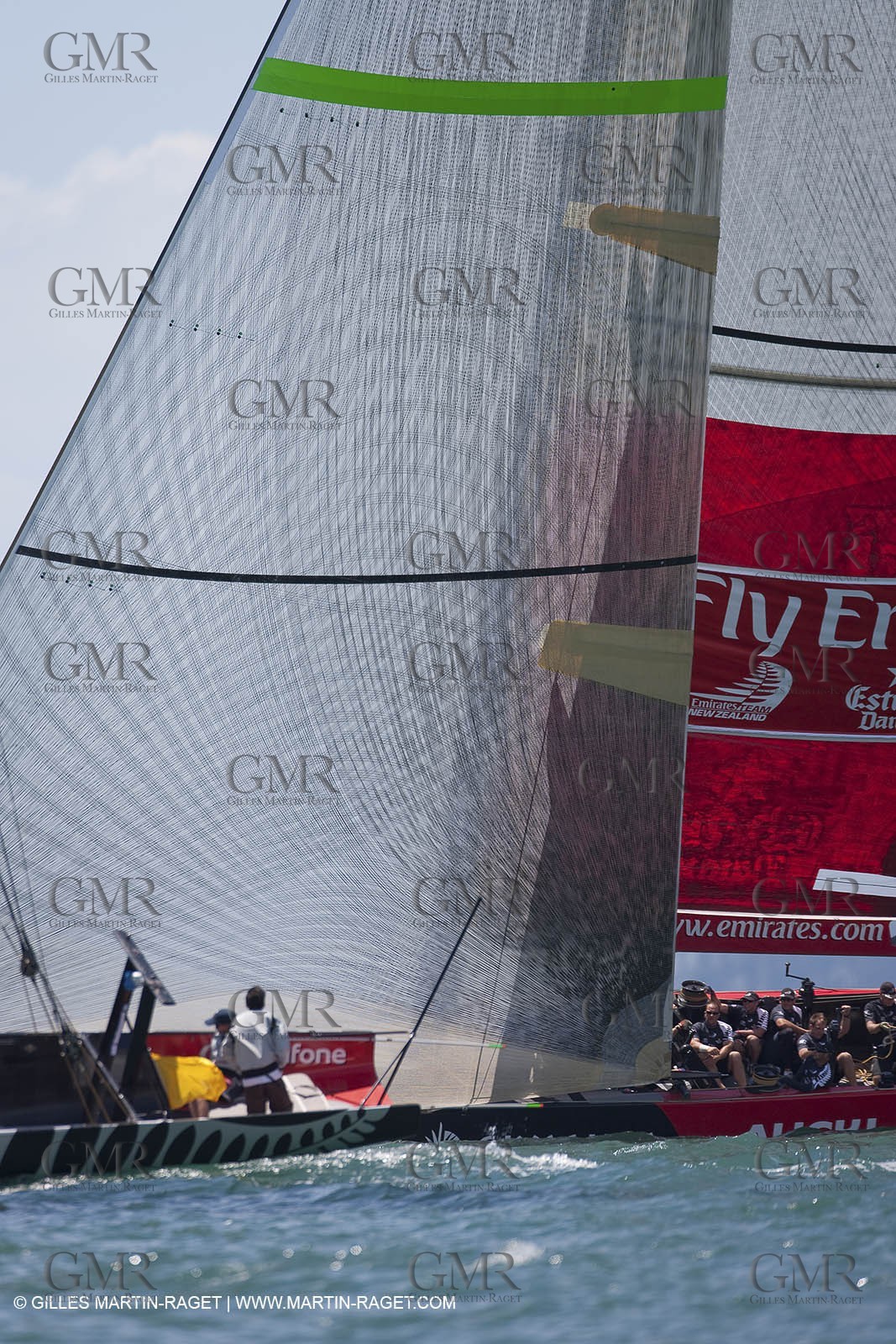 23 01 2009 - Auckland (NZL) -  Louis Vuitton Pacific Series - BMW ORACLE Racing-Tuning up onboard Emirates Team New Zealand yacht