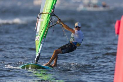 14 08 2016, Rio de Janeiro (BRA), 2016 Olympic Games, Sailing, RSX Women medal race, Charline Picon (FRA), gold medalist