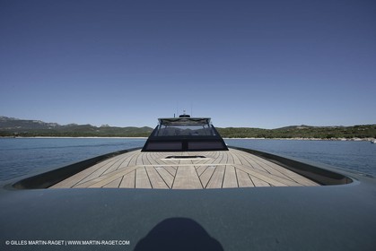 16 07 2007 - Portisco (Italie, Sardaigne) - Wally Power 47, 2007 version