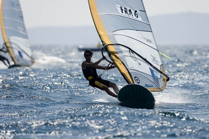 27 04 2007 - 2007 Semaine Olympique Française - Hyères (South of France) - Day 6 - Medal Race - Team France - RS:X - Bontemps Julien