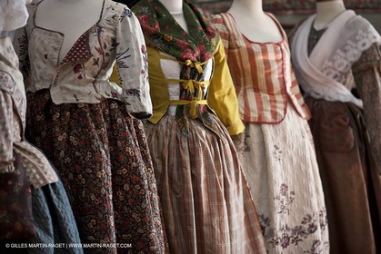 30 06 2011 - Toulon (FRA,83) - Villa Rosemaine - Indiennes sublimes exhibition