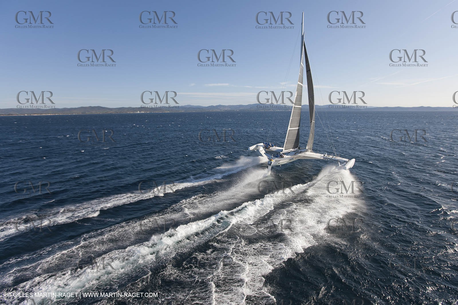 05 09 2009 - Hyères (FRA, 83) Hydroptère beat the overal sailing speed record with a run at 51,36 knts ( subjet to ratification by WSSRC)