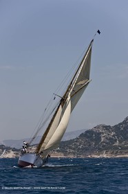 Sailing, Classic yachts, Voiles Vieux Port 2009, Marseille (FRA)