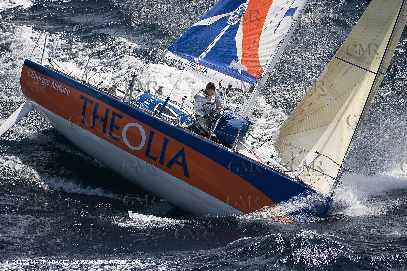 06-26-2007 - FIGARO II - THEOLIA - Skipper : Robert Nagy - Training off Marseille (south France) with strong wind conditions
