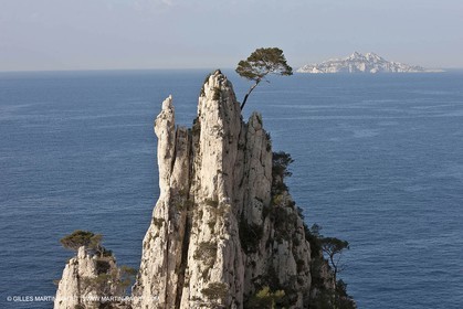 20 03 2009 - Marseille (FRA, 13) - Les Calanques - Pic de l'Eissadon et falaises du Devenson
