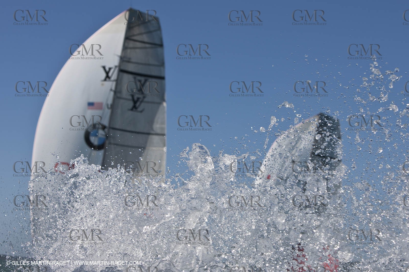 08 02 2009 - Auckland (NZL) -  Louis Vuitton Pacific Series -  Racing Day 9 - Round Robin 2 - BMW ORACLE Racing Vs Alinghi