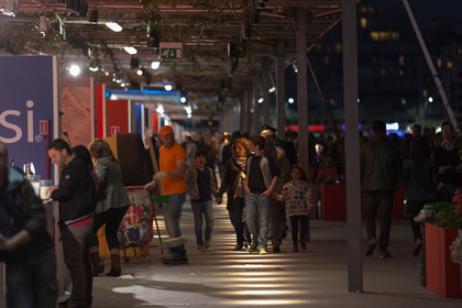 18 04 2013 - Napoli (ITA) - America's Cup World Series Naples 2013 - Race Day one - village at night