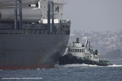 07 10 2008 - San Diego (CA, USA) - America's Cup - BMW ORACLE Racing - 90 ft trimaran sea trials - San Diego session - Day 1