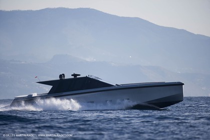 29 09 2007 - St Jean Cap Ferrat - Wally Yachts - Wally Power 70 - Lau Lau