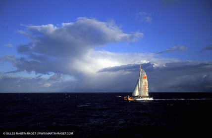Orange II - 2004 Jules Verne Trophy - Ouessant - 2nd starting line crossing