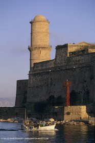 France, Provence, Pêche , Barques, pointus, pêche locale