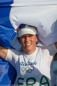 14 08 2016, Rio de Janeiro (BRA), 2016 Olympic Games, Sailing, RSX Women medal race, Charline Picon, gold medalist and her coach Cédric Leroy