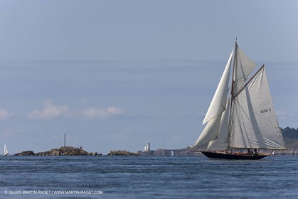 19 05 2010 - Brest (FRA,29) -  Pen Duick in the Brest straight