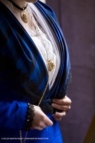 04 03 2007 - Arles - Queen of Arles and her assistants - winter costume trials