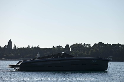 11 11 2009 - Saint Jean Cap Ferrat (FRA,06) Wally Yachts - Wallypower 55