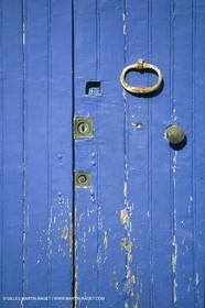 France, Provence, Villages du Luberon, détails, vieilles pierres, portes, toitures