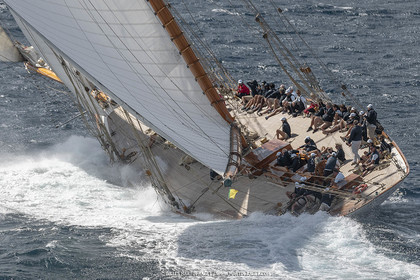 28 09 2022? Saint-Tropez,(FRA,83), Les Voiles de Saint-Tropez 2022 Régate N° 2 poup les modernes, navigation libre pour les grandes goélettes