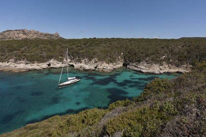 02 05 2012 - Bonifacio (FRA, Corsica) - Chantier Beneteau - Sense 55