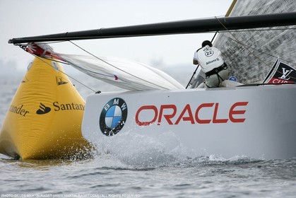 25 04 2007-Valencia (Spain)- 32nd America's Cup - Louis Vuitton Cup - RR1 - Day 10 - BMW ORACLE Racing